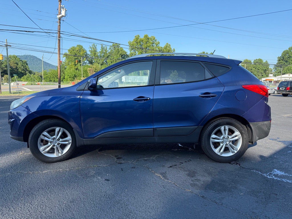 2011 Hyundai Tucson Image 5