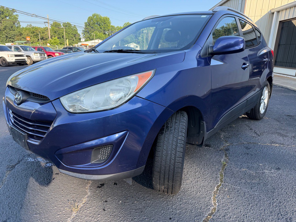 2011 Hyundai Tucson Image 8
