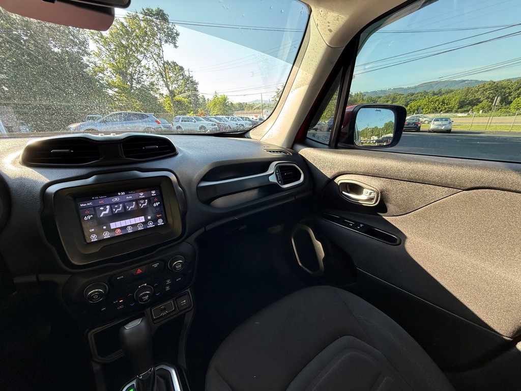 2018 Jeep Renegade Image 13