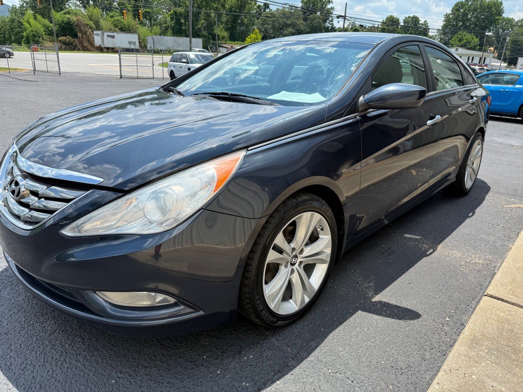 2013 Hyundai Sonata Image 8
