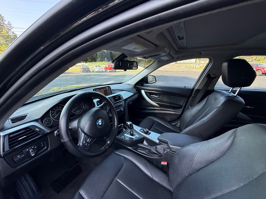 2015 BMW 3 Series Image 8