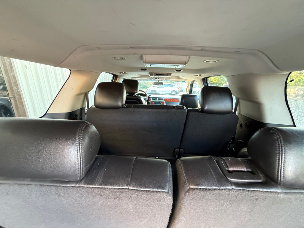 2013 Chevrolet Suburban Image 8