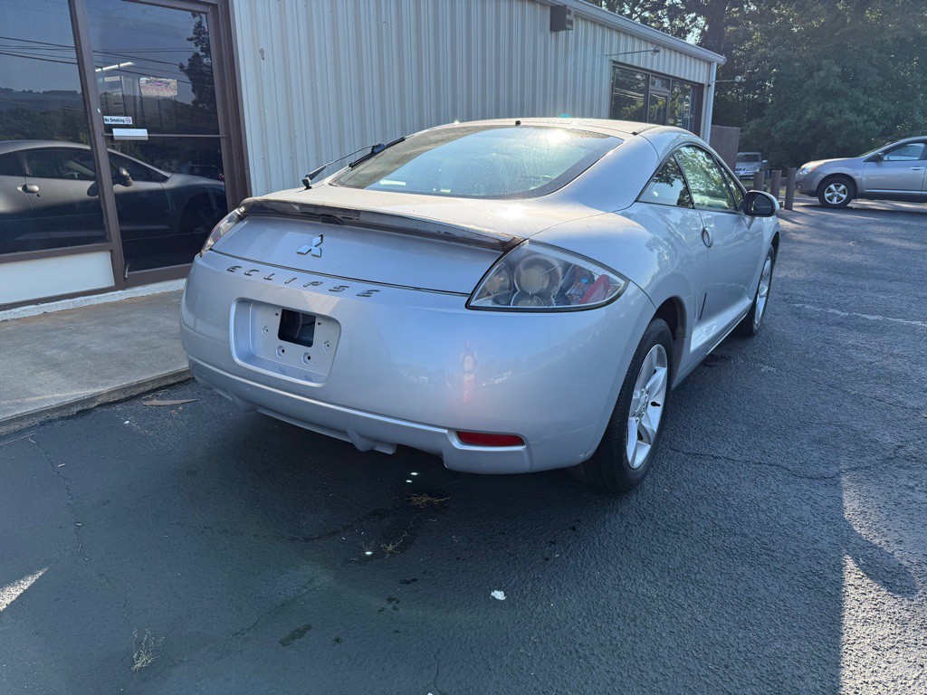 2007 Mitsubishi Eclipse Image 3