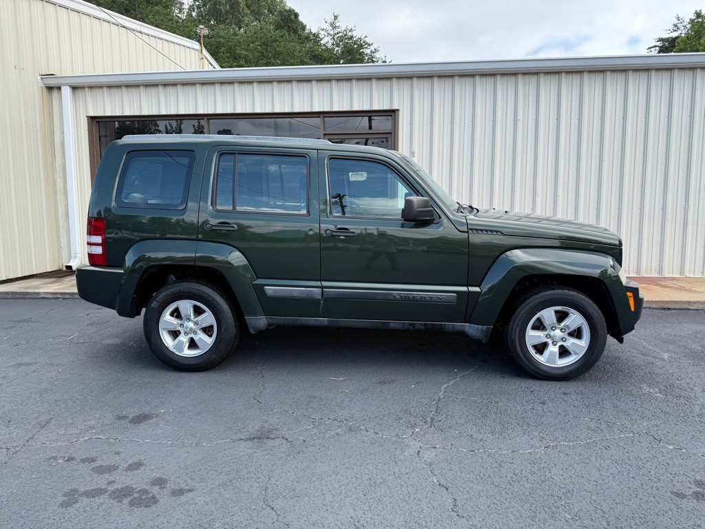2012 Jeep Liberty Image 15