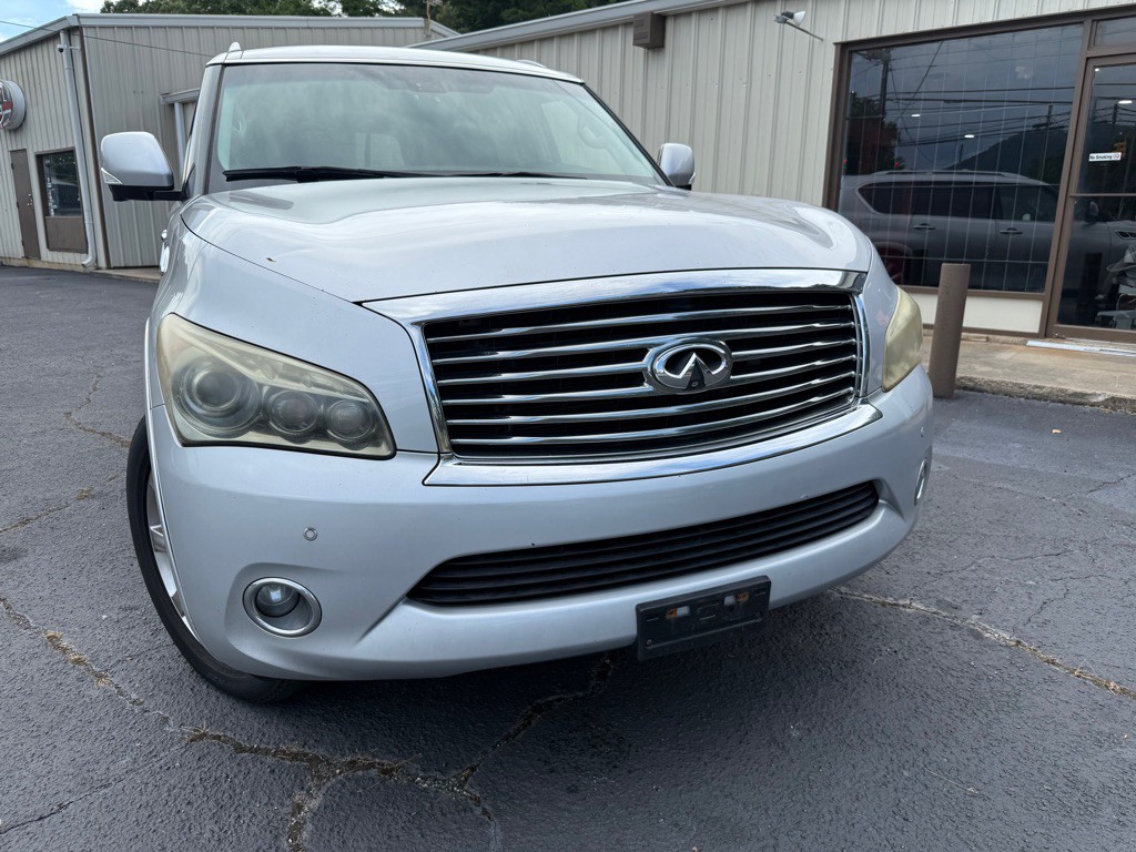 2012 INFINITI QX56 Image 6
