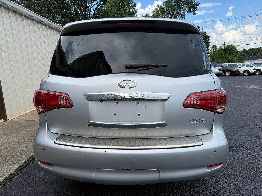 2012 INFINITI QX56 Image 20