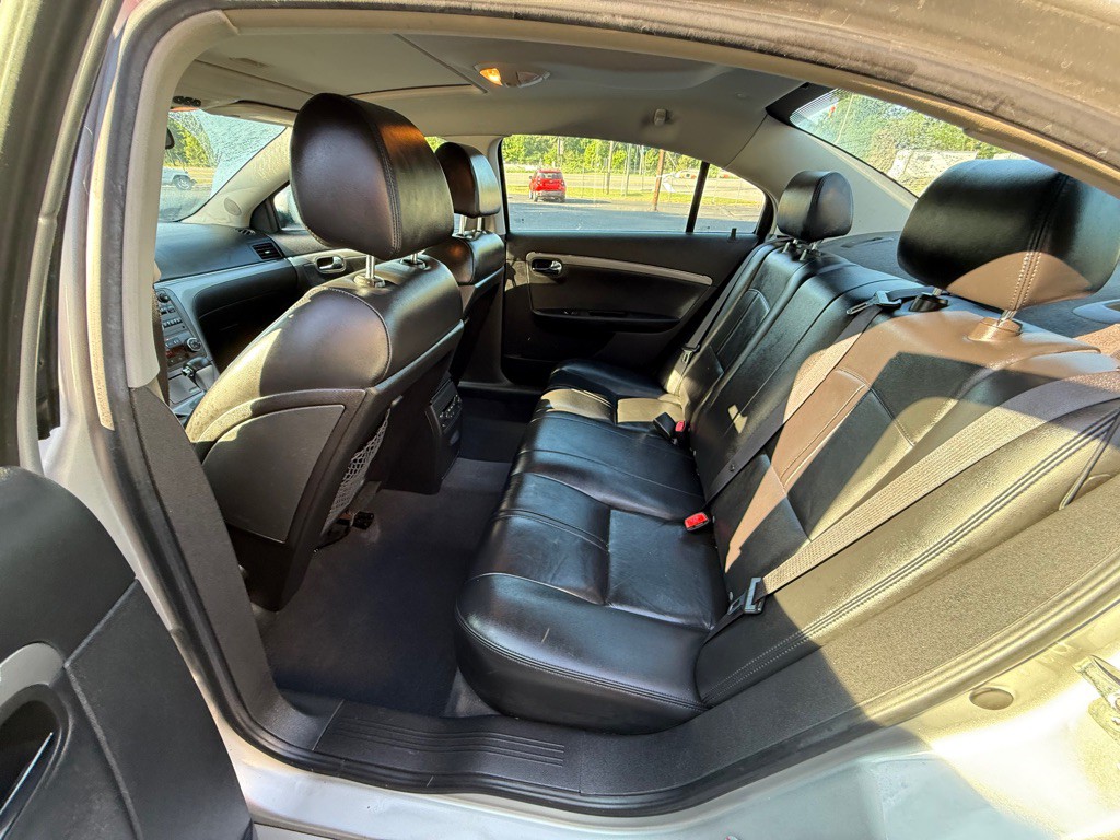 2007 Saturn Aura Image 5