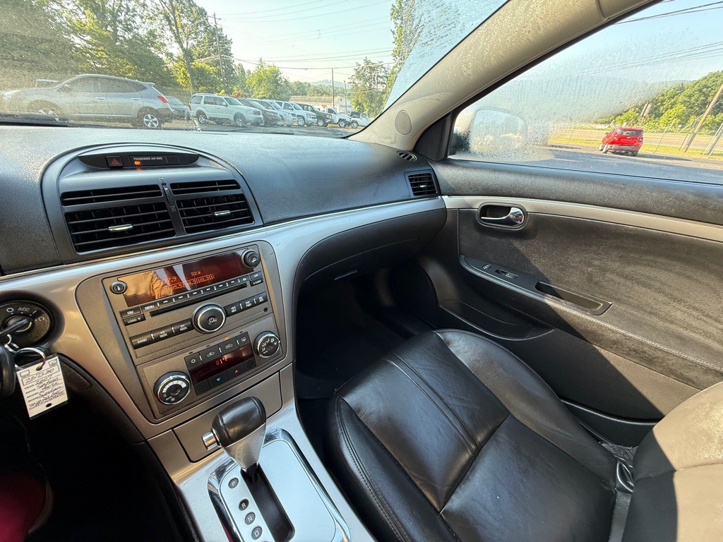 2007 Saturn Aura Image 8