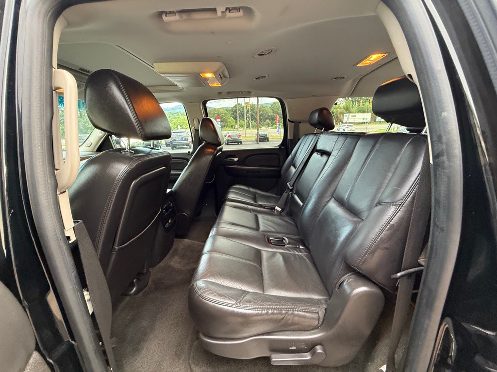 2008 GMC Yukon Image 13