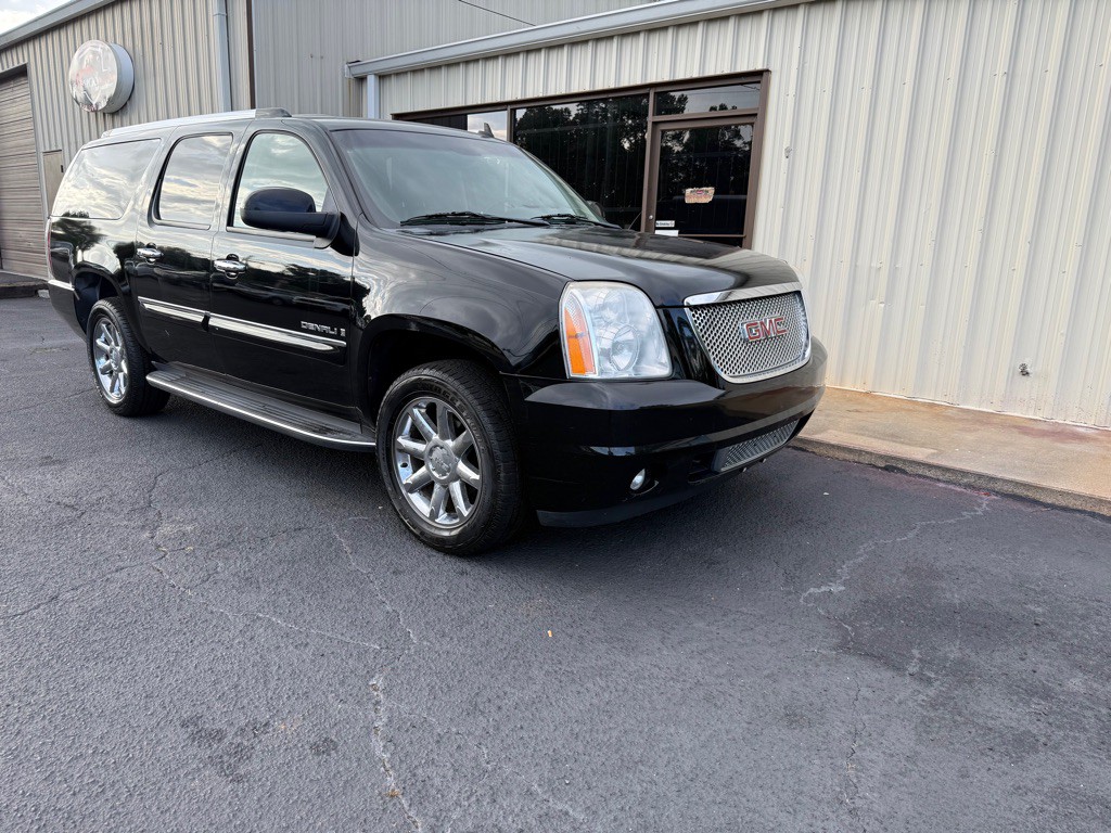 2008 GMC Yukon Image 18