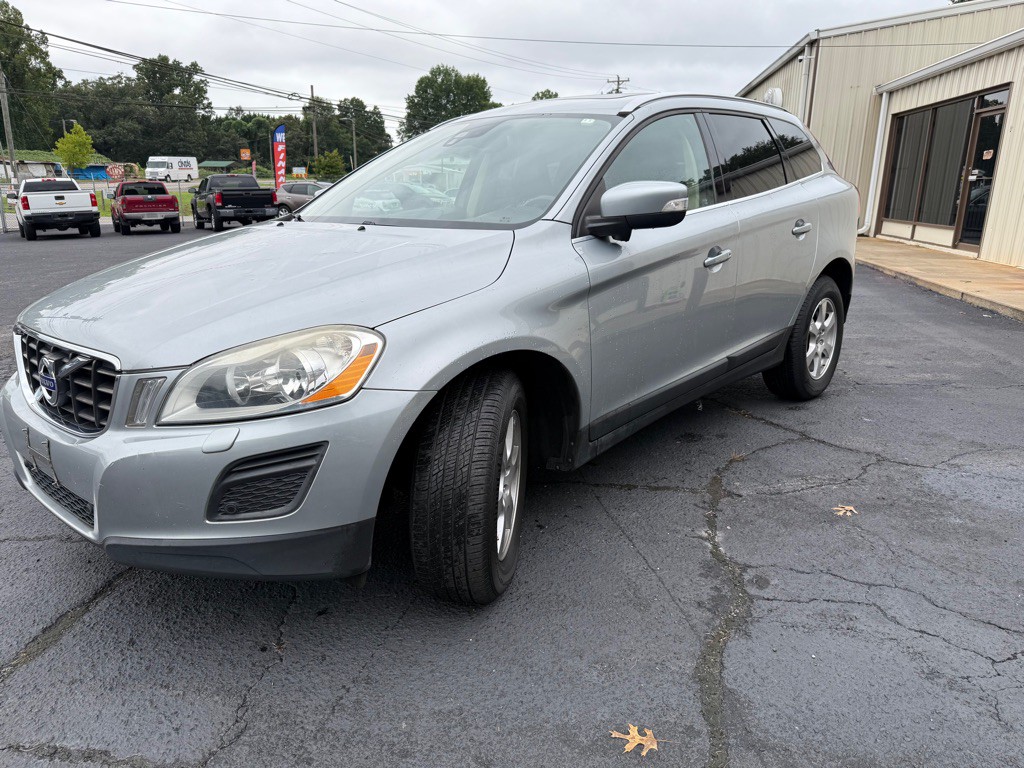 2011 Volvo XC60 Image 2