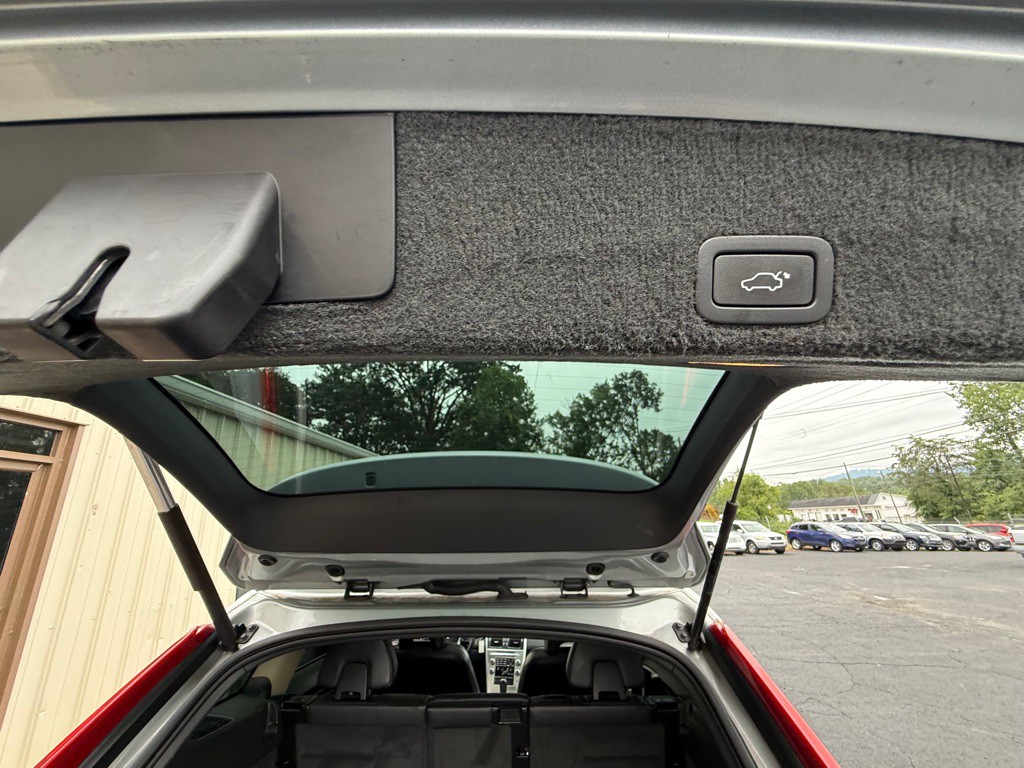 2011 Volvo XC60 Image 8