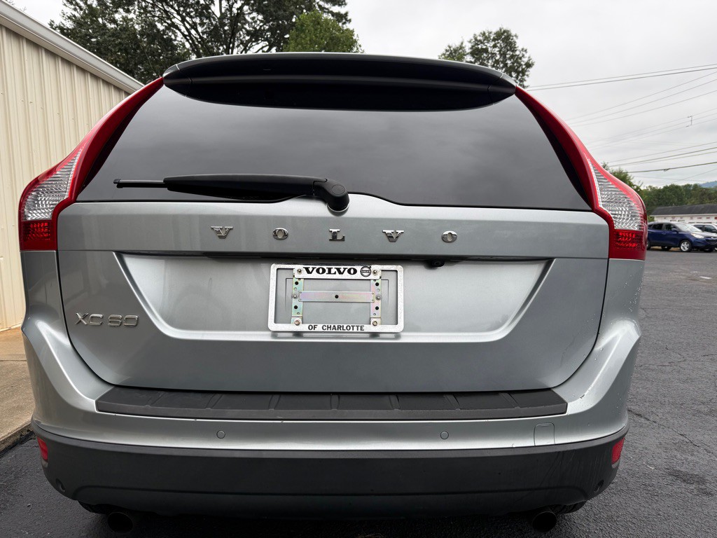 2011 Volvo XC60 Image 18