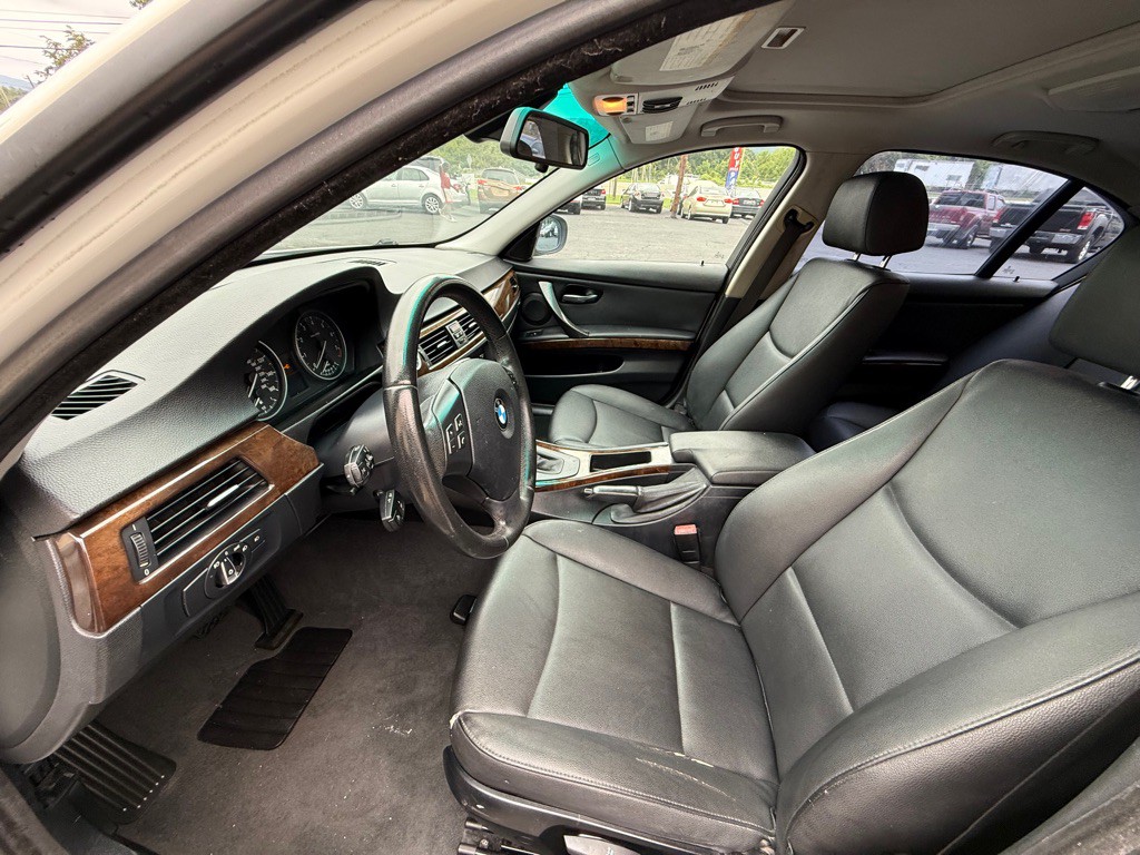 2009 BMW 3 Series Image 4