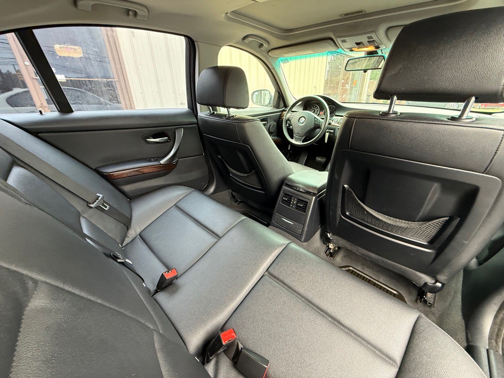 2009 BMW 3 Series Image 10