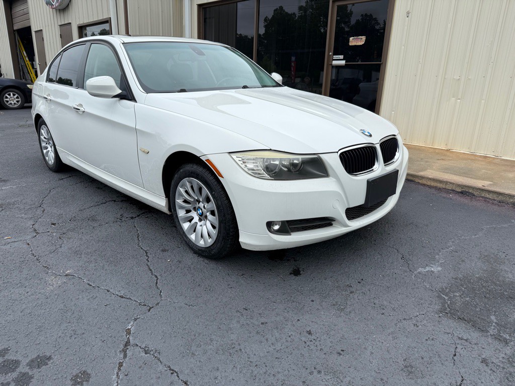2009 BMW 3 Series Image 17