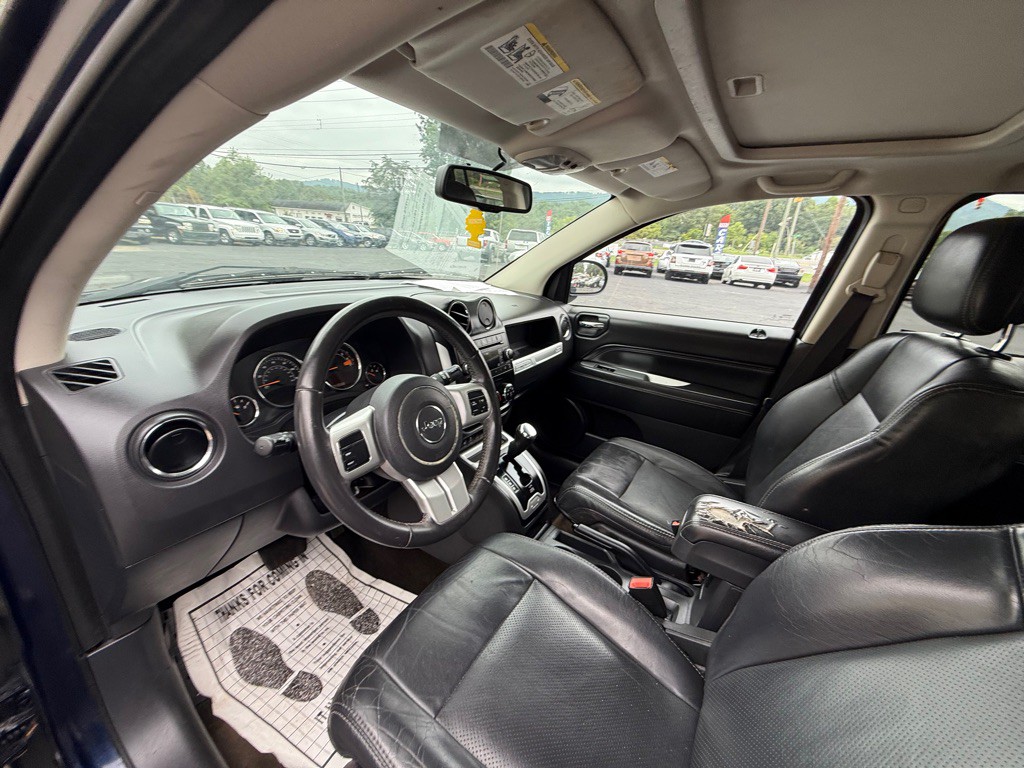 2015 Jeep Compass Image 8