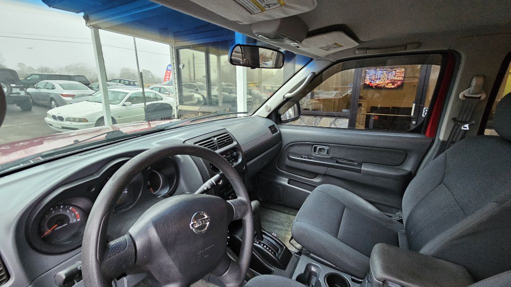 2003 Nissan Frontier Image 38