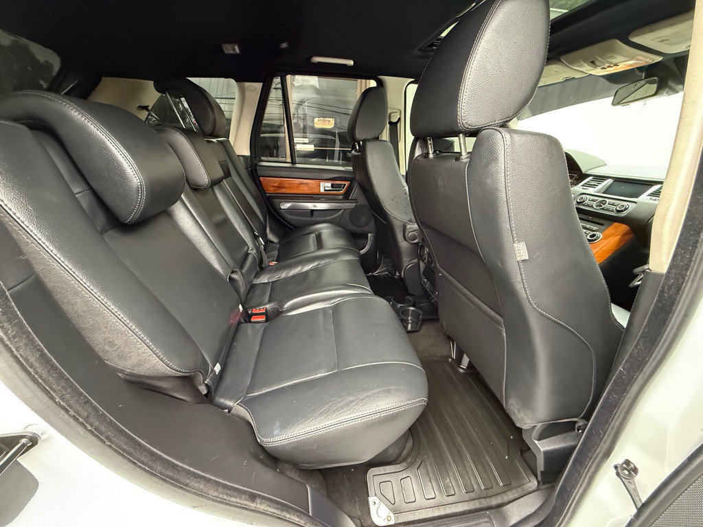 2011 Land Rover Range Rover Sport Image 11