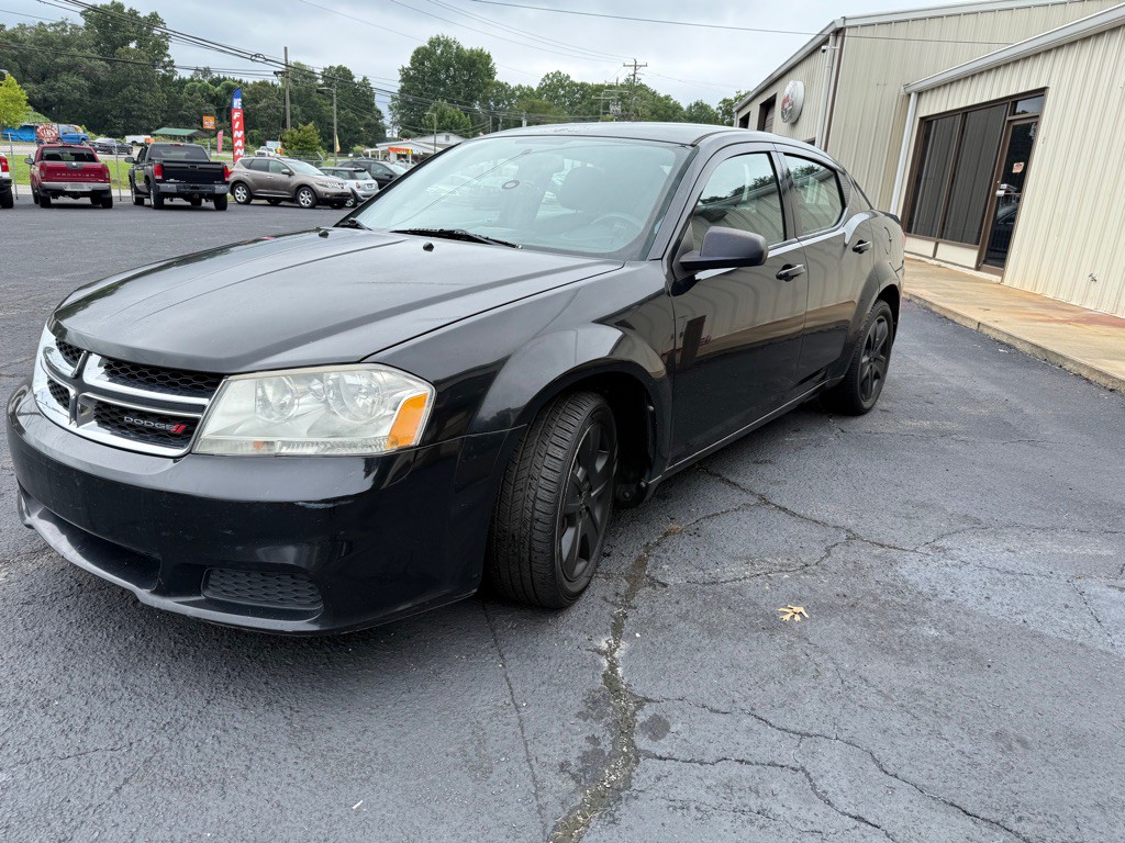 2013 Dodge Avenger Image 3