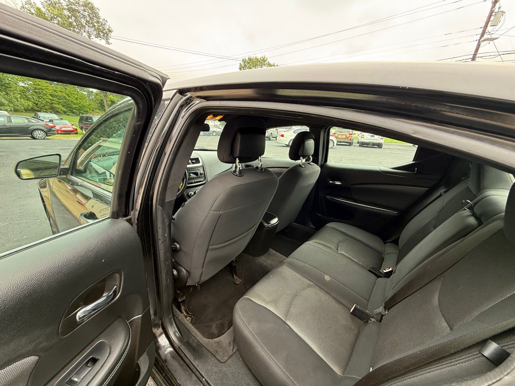 2013 Dodge Avenger Image 5