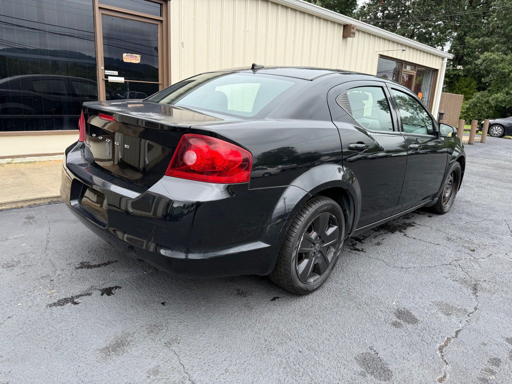 2013 Dodge Avenger Image 12