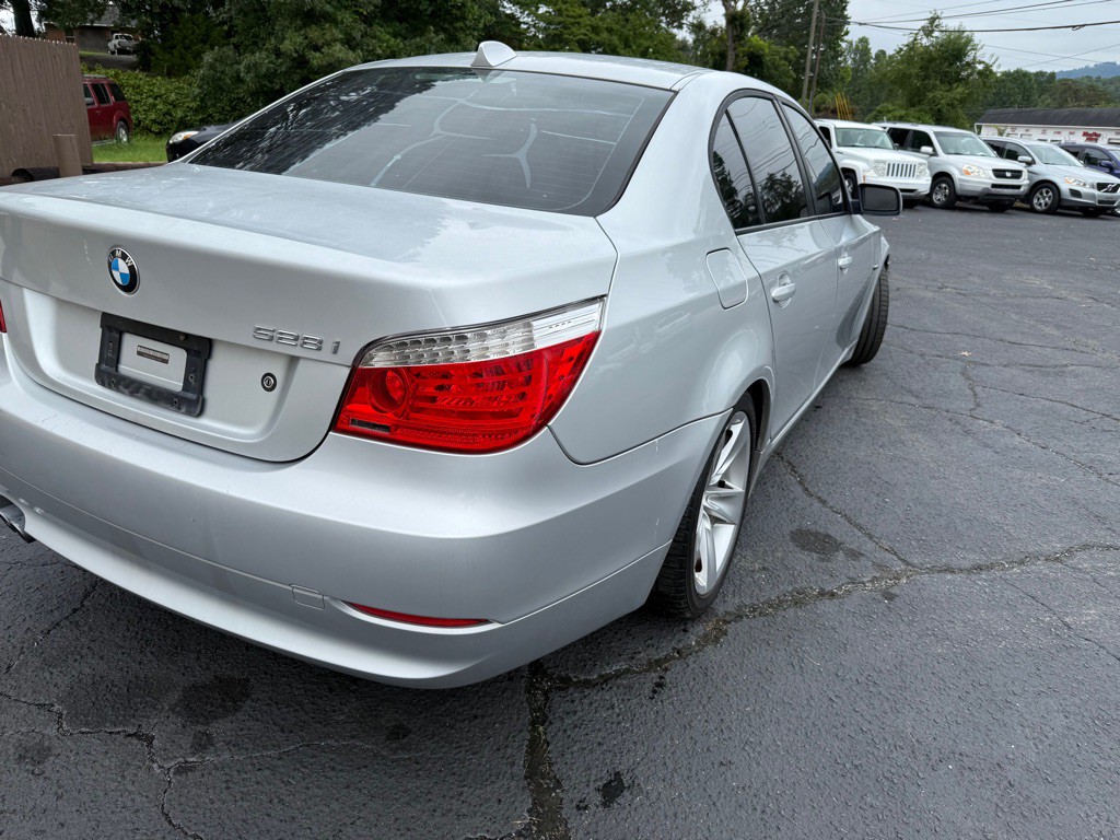 2008 BMW 5 Series Image 10