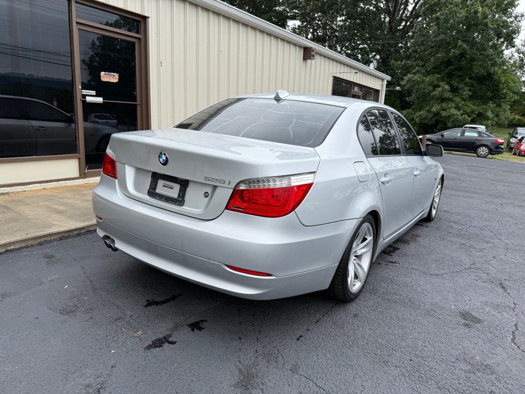 2008 BMW 5 Series Image 16
