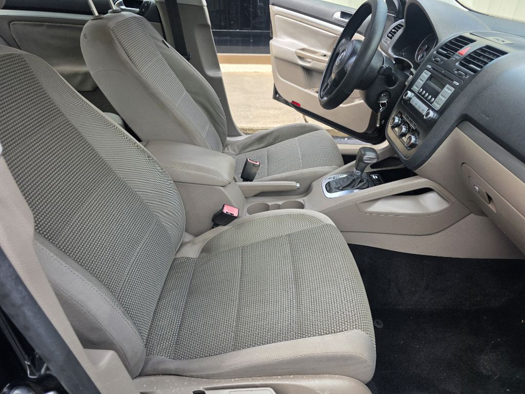 2010 Volkswagen Jetta Image 10