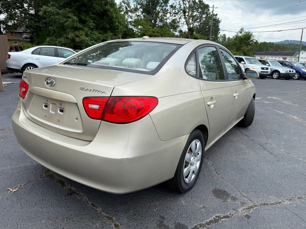 2007 Hyundai Elantra Image 8