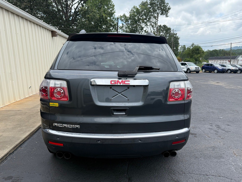2011 GMC Acadia Image 11