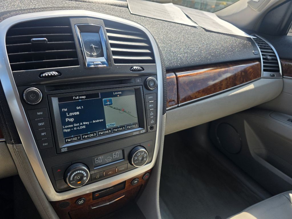 2007 Cadillac SRX Image 15