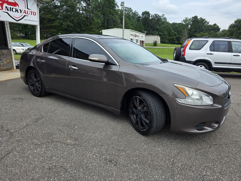 2012 Nissan Maxima Image 18