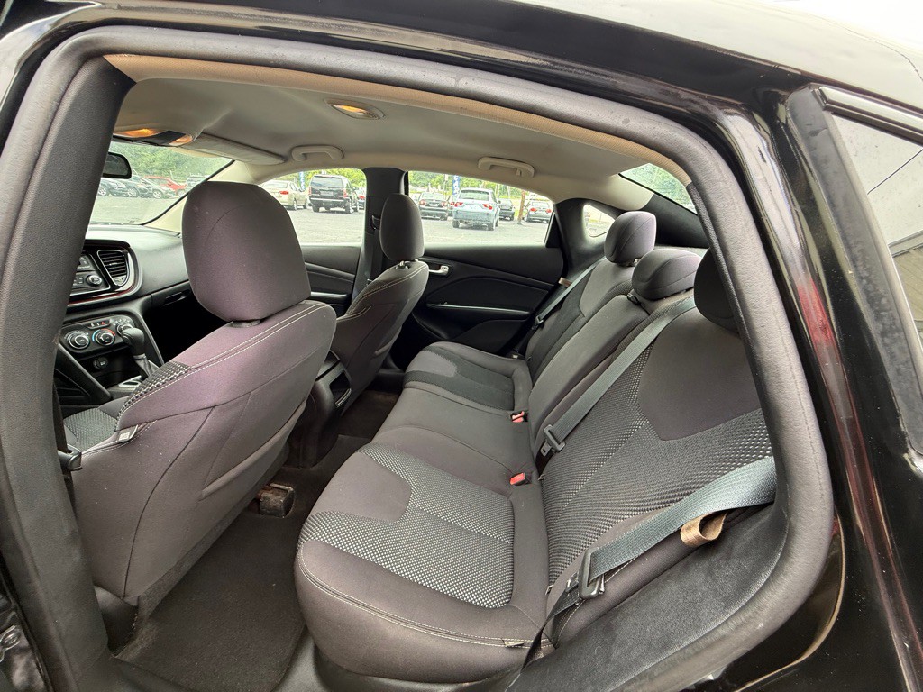 2015 Dodge Dart Image 8