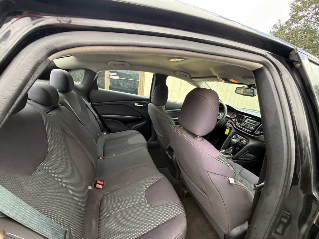 2015 Dodge Dart Image 12