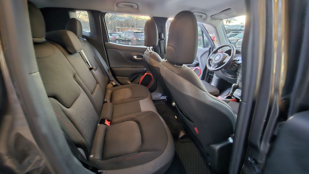 2019 Jeep Renegade Image 11