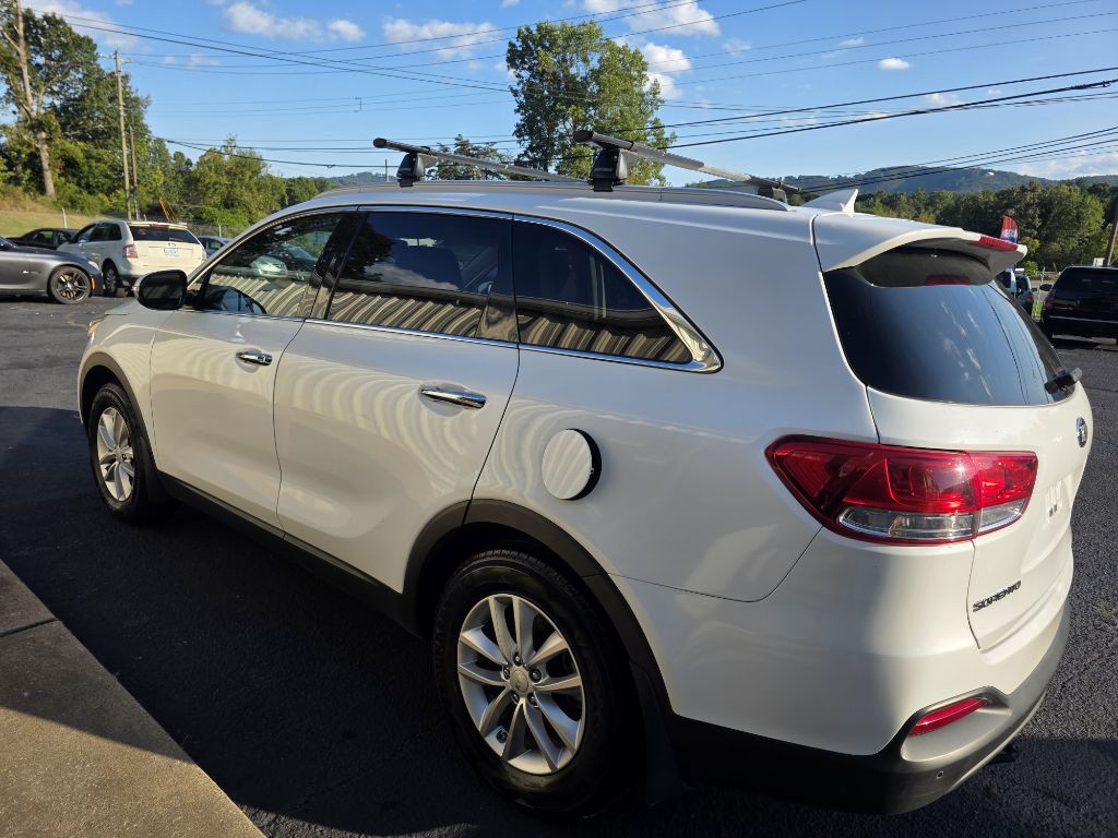 2016 Kia Sorento Image 12