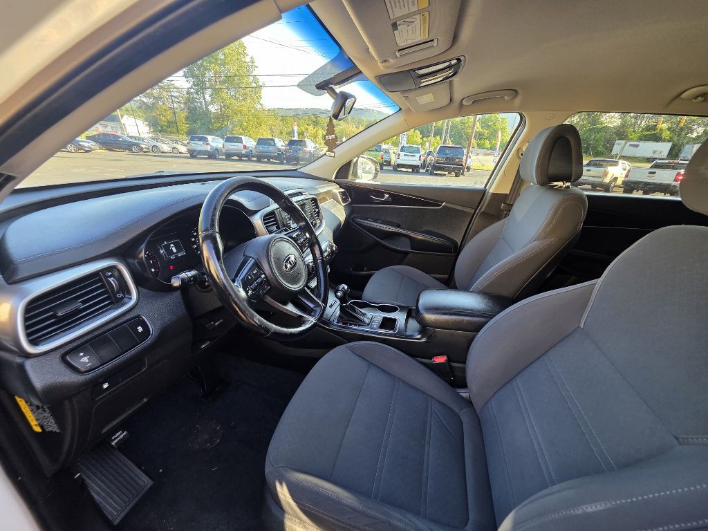 2016 Kia Sorento Image 13