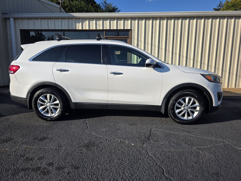 2016 Kia Sorento Image 16