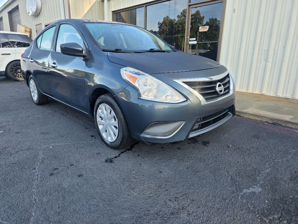 2016 Nissan Versa Image 14