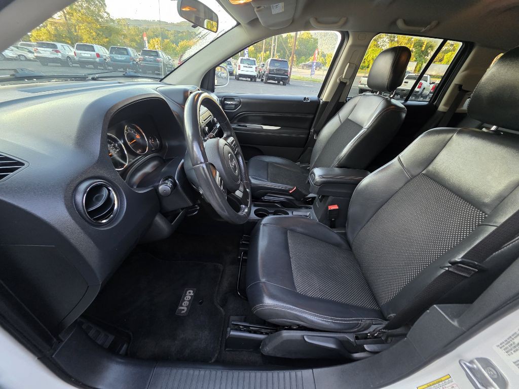 2014 Jeep Compass Image 4
