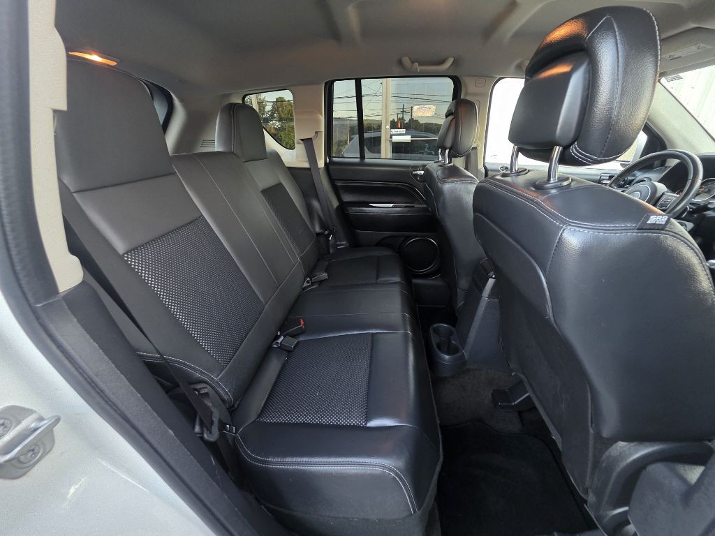 2014 Jeep Compass Image 6