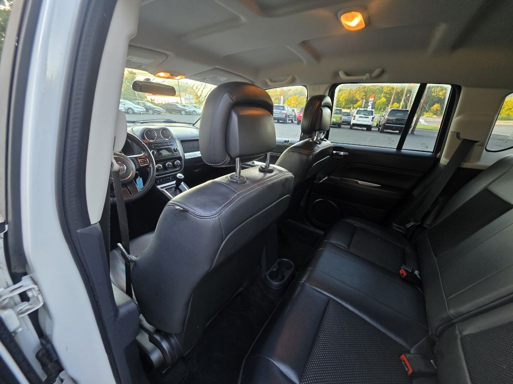 2014 Jeep Compass Image 8