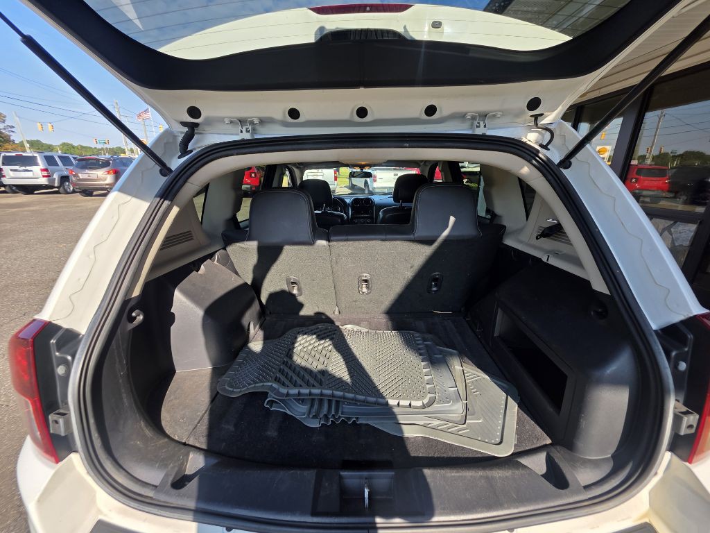 2014 Jeep Compass Image 23