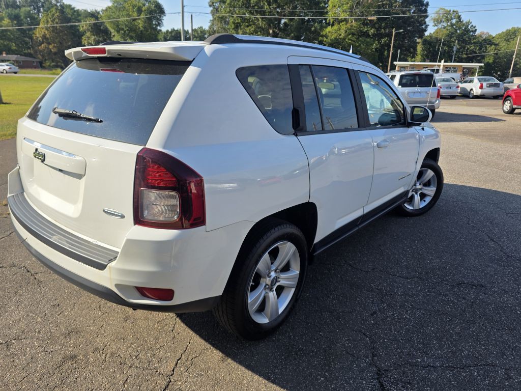 2014 Jeep Compass Image 25