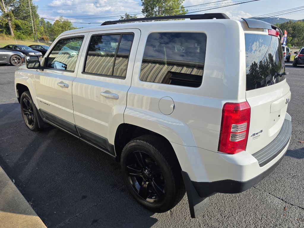 2011 Jeep Patriot Image 2