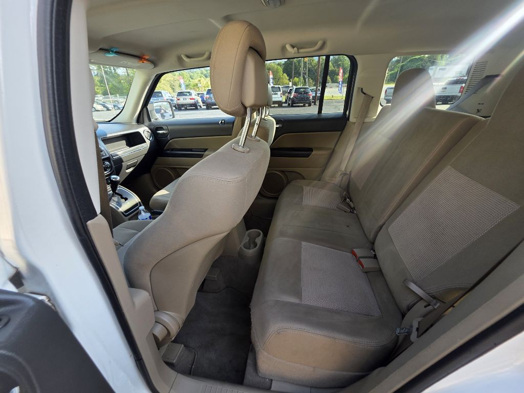2011 Jeep Patriot Image 4
