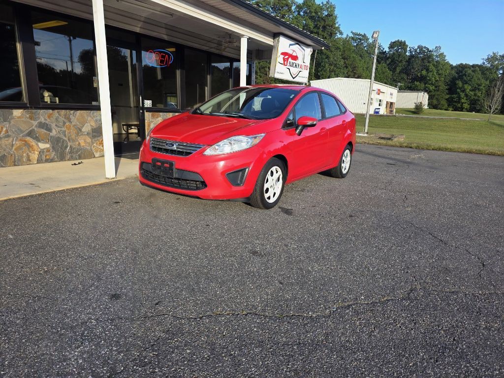 2013 Ford Fiesta Image 1