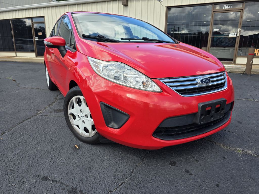 2013 Ford Fiesta Image 2