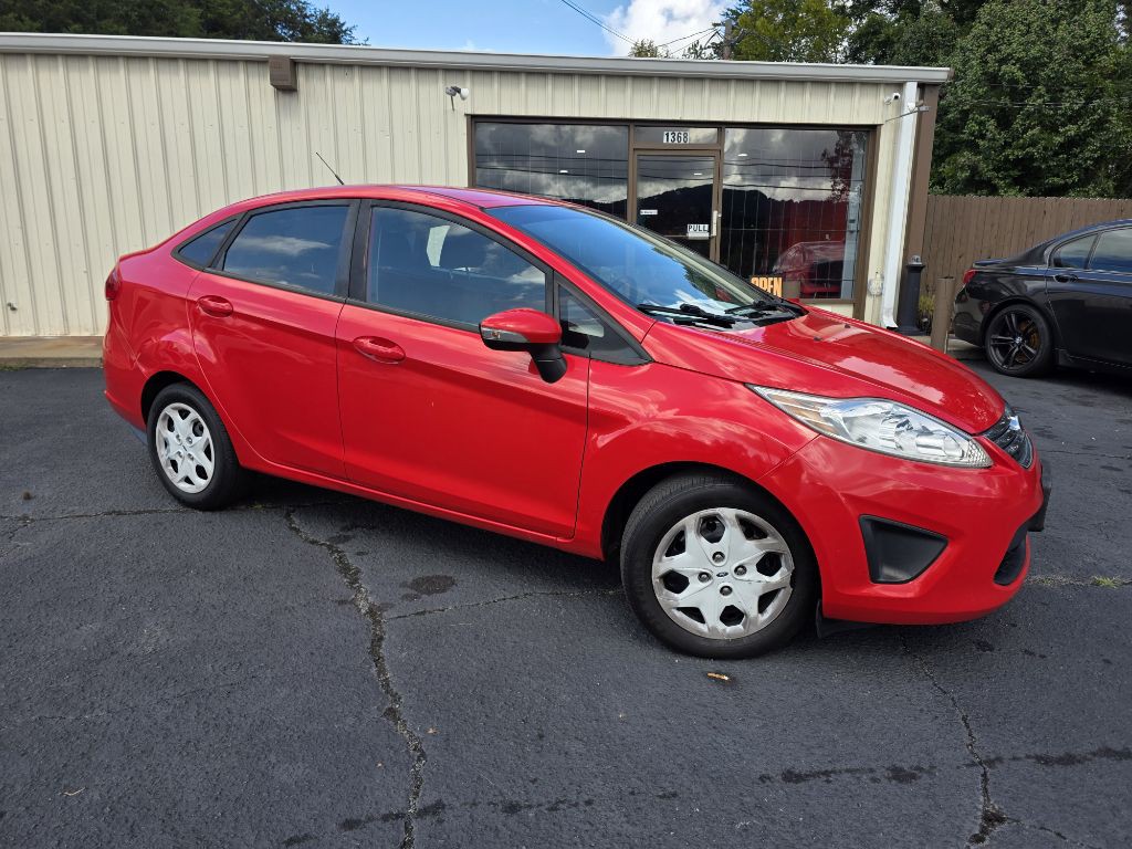 2013 Ford Fiesta Image 6